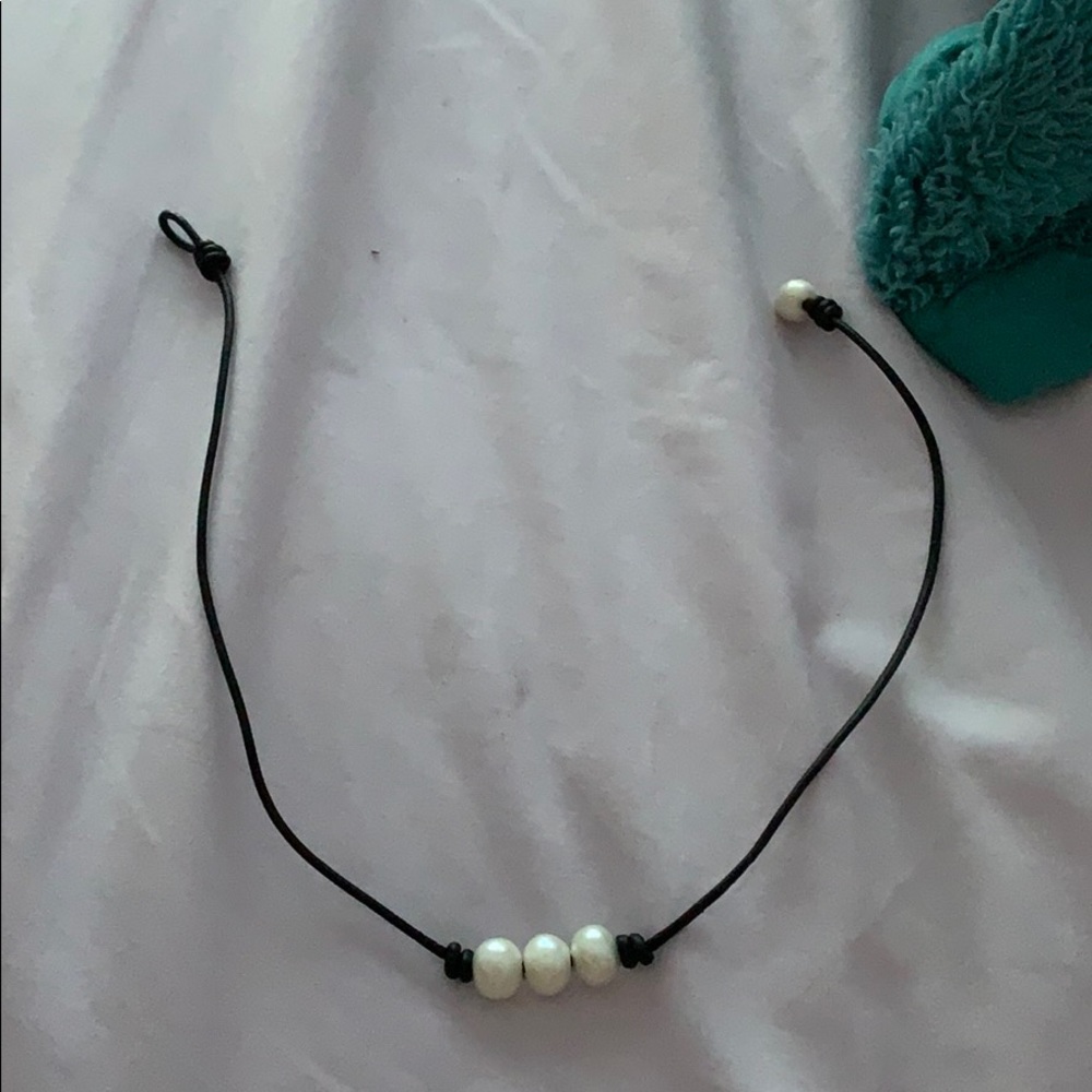 Pearl choker!